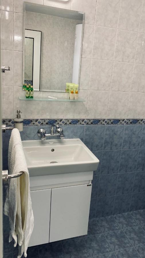 Centrally Located Apartment In Варна Экстерьер фото