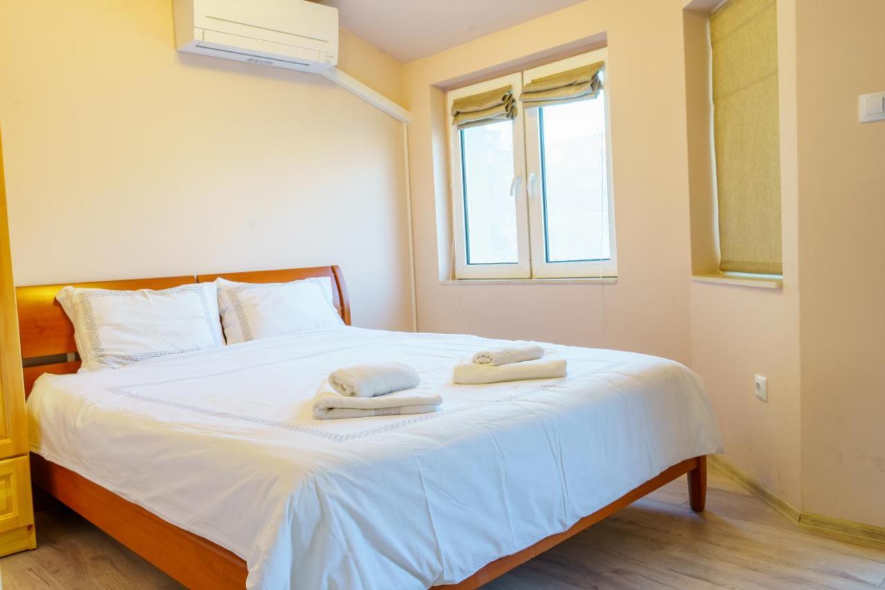 Centrally Located Apartment In Варна Экстерьер фото