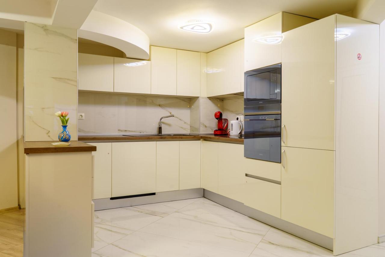 Centrally Located Apartment In Варна Экстерьер фото
