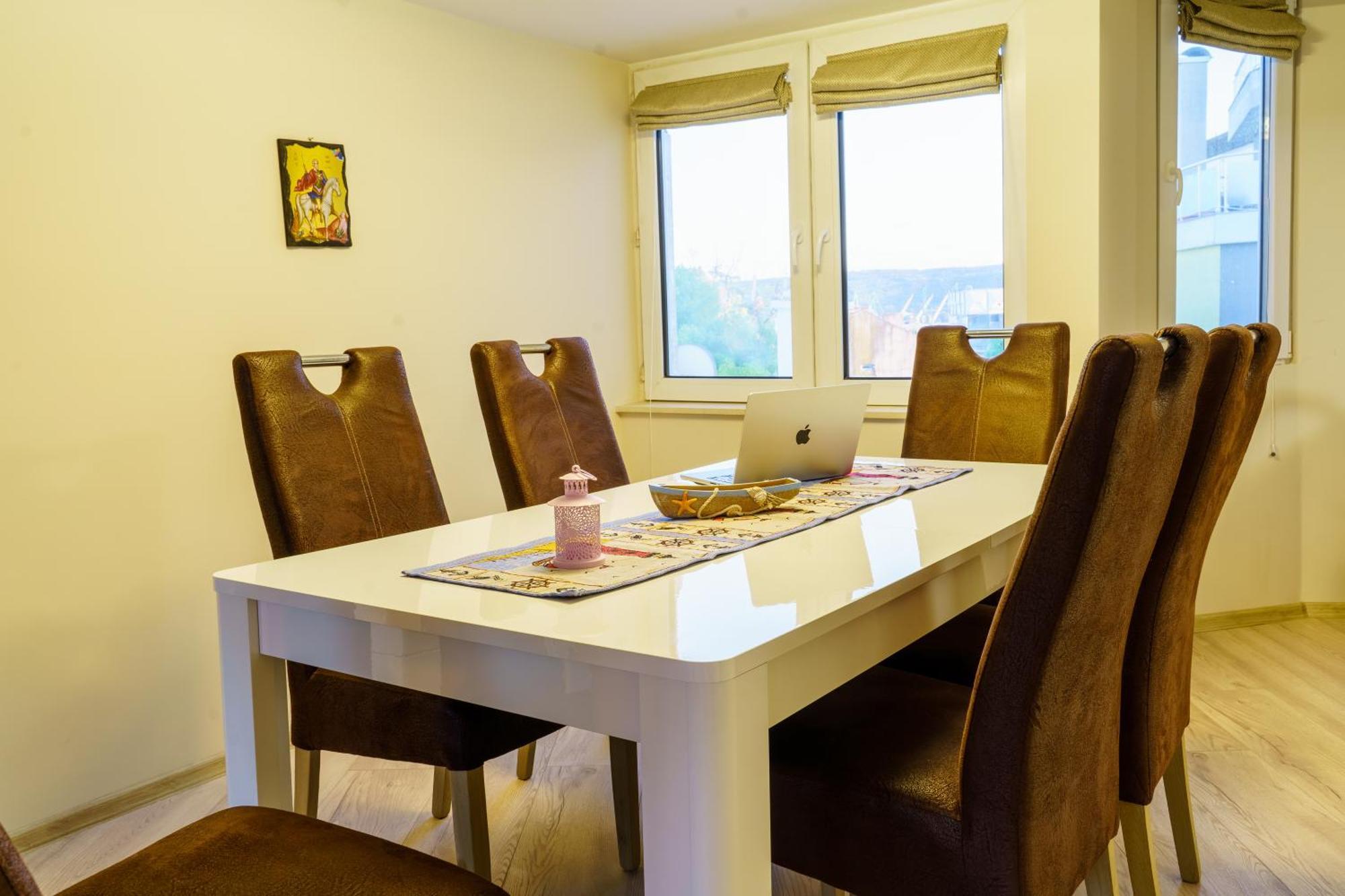 Centrally Located Apartment In Варна Экстерьер фото